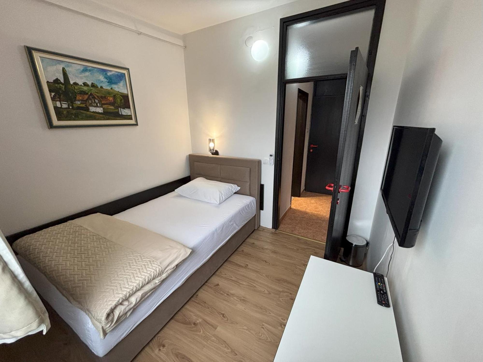 Hotel Park Nasice Exterior photo